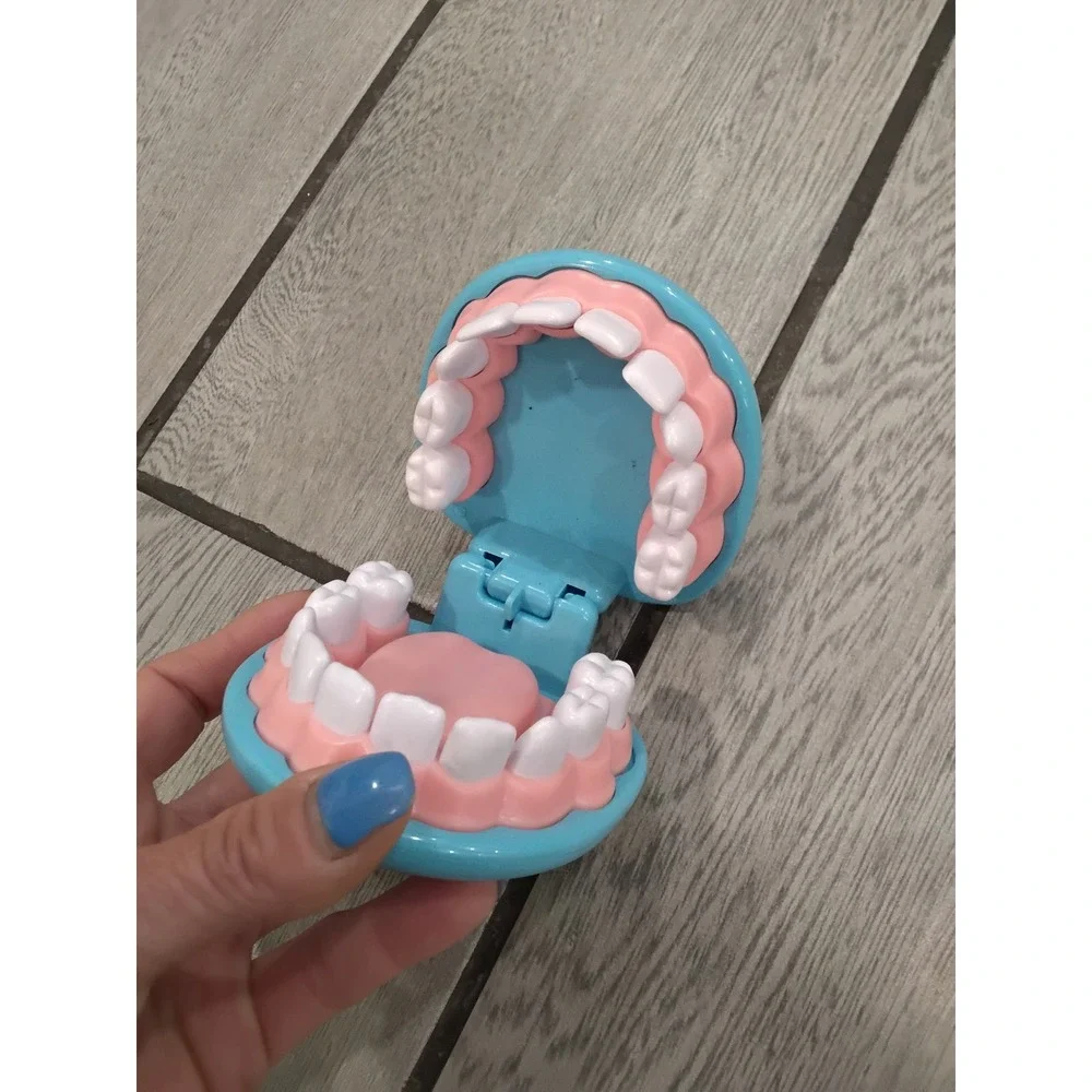 Blue Chomp Teeth Game Sore Tooth Dentist Toy Prank Gag Gift Fun Kids Game